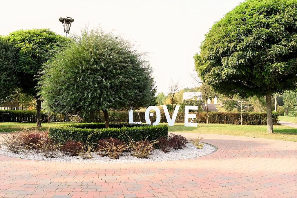 Hotel Nosselia Krzyczki Ngoại thất bức ảnh
