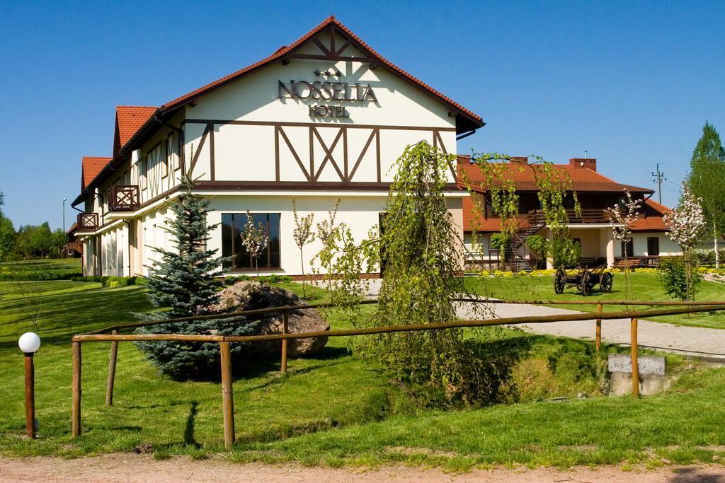 Hotel Nosselia Krzyczki Ngoại thất bức ảnh